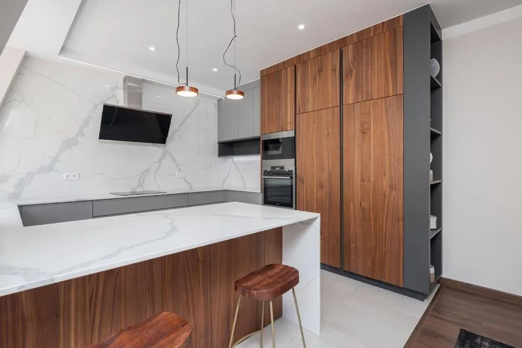 Apartment City Center Apt With Elevator Your Office InLissabon