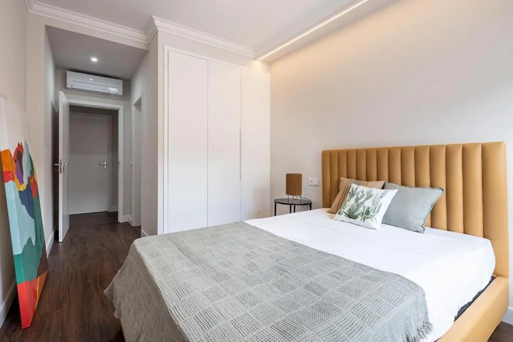 City Center Apt With Elevator Your Office InLissabon 0*, Lissabon