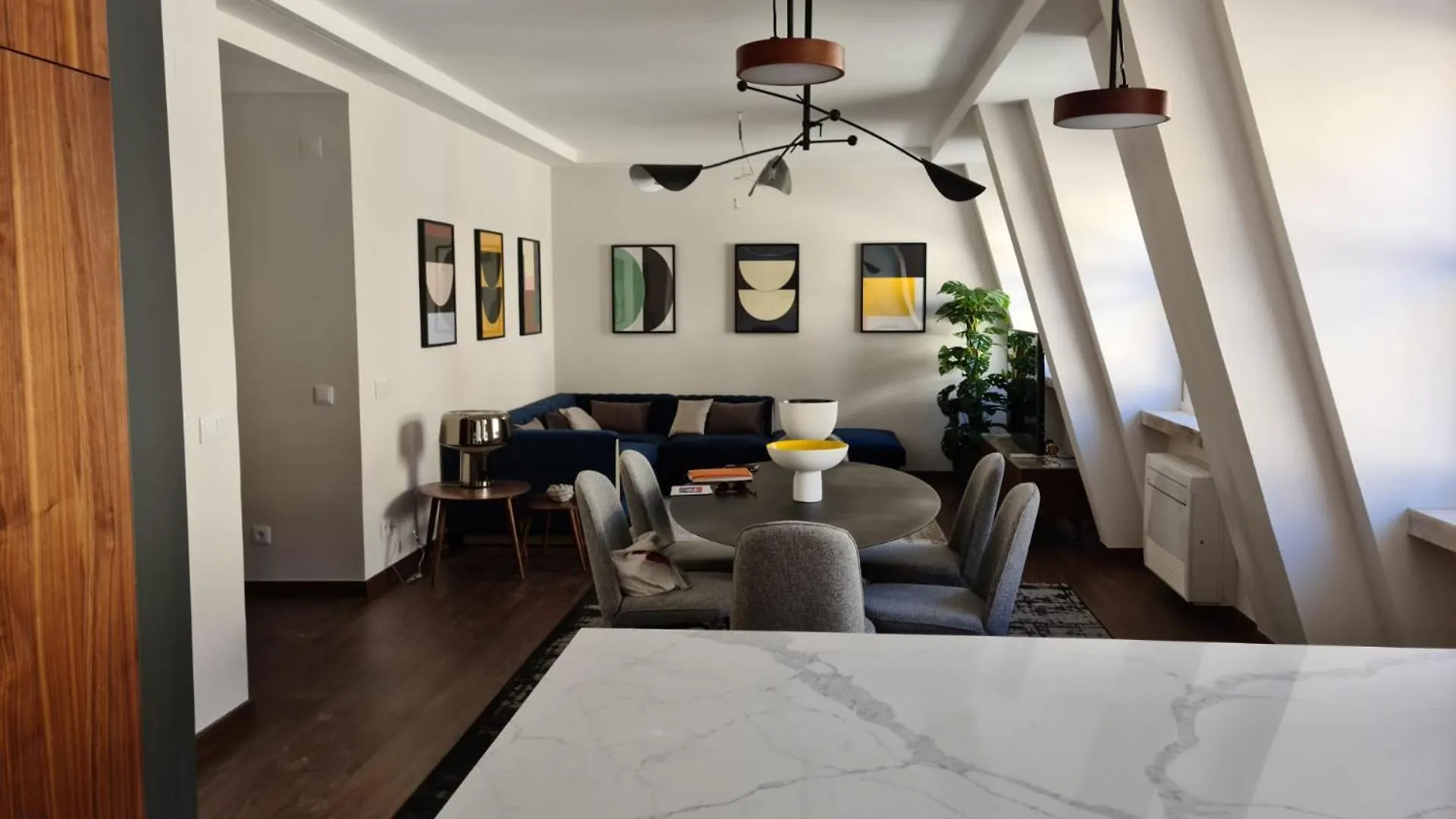 Apartment City Center Apt With Elevator Your Office InLissabon