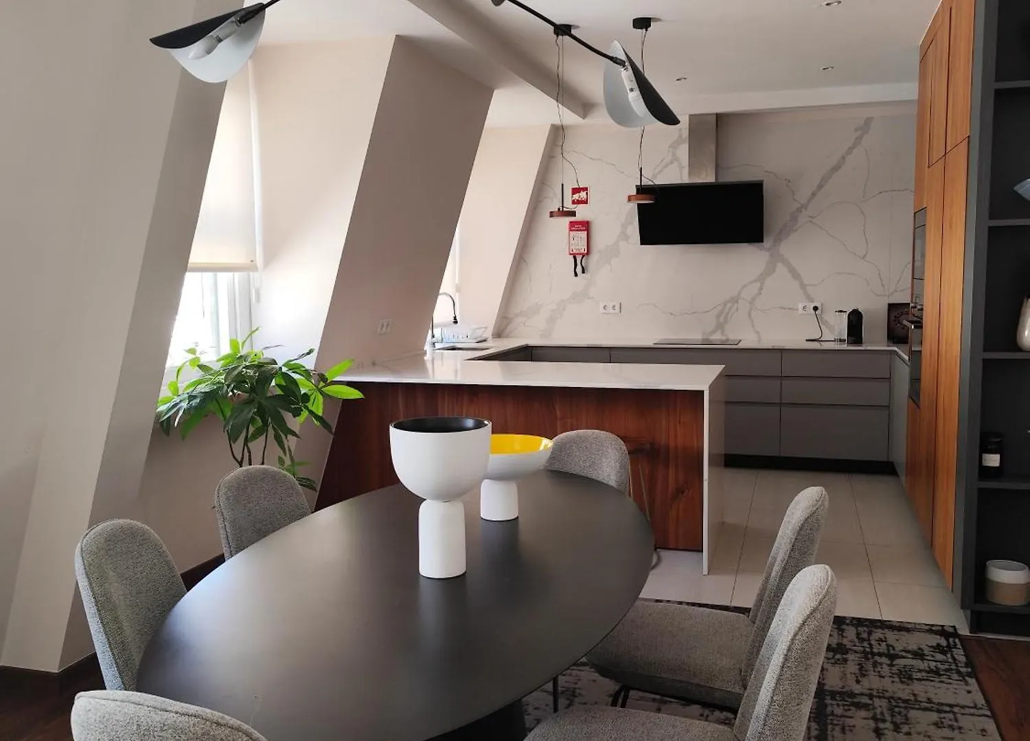 City Center Apt With Elevator Your Office InLisboa Daire